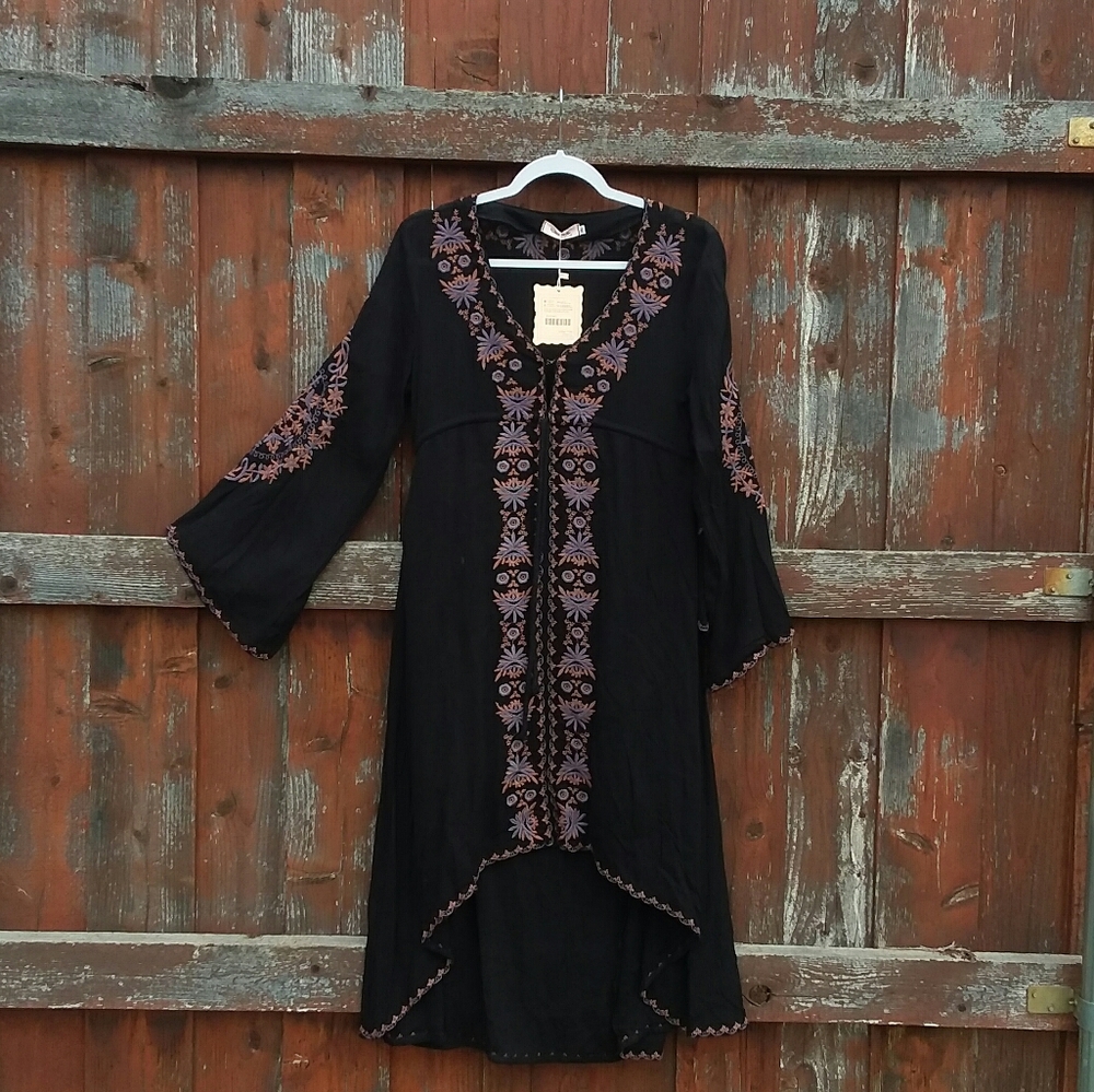 NWT Mo Haun Yi Chu XL Embroidered Midi Dress